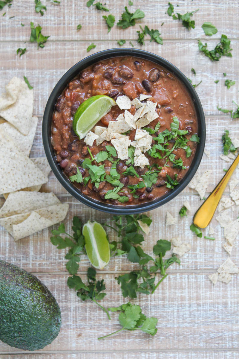 The best pineapple and black bean chili