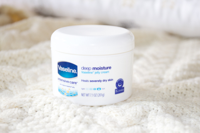 Vaseline Deep Moisture Jelly Cream for dry skin