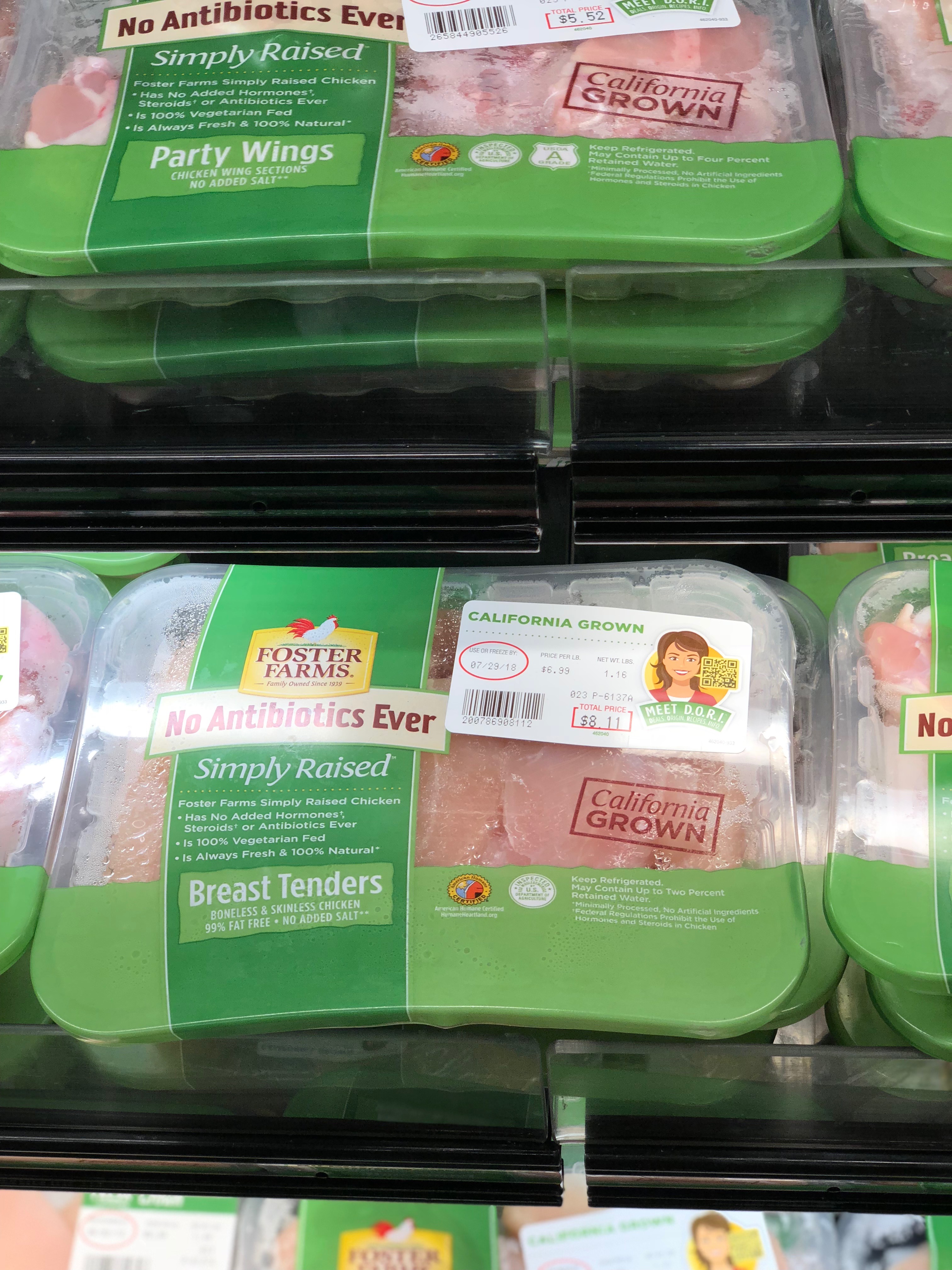 Foster Farms chicken at the grocery store