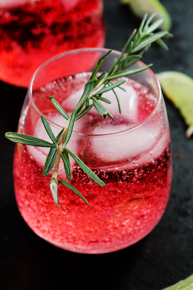 cranberry lime sparkling cocktail for the holidays