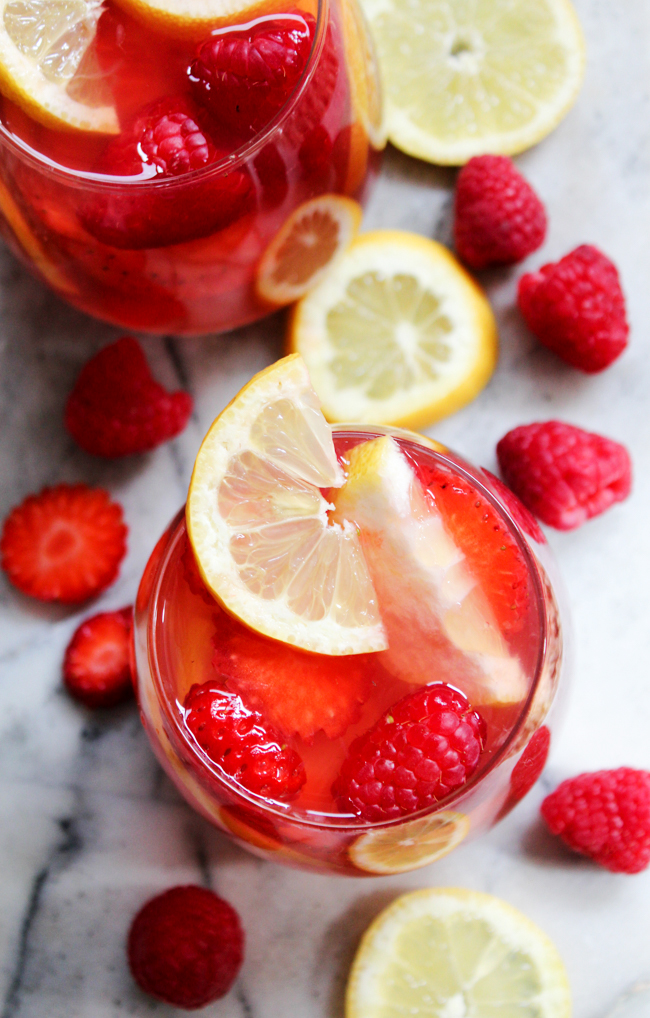 Rosé raspberry sangria