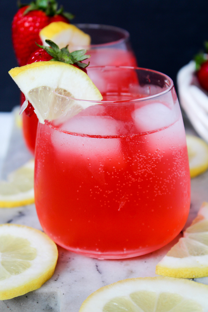 Summer sparkling strawberry lemonade cocktail