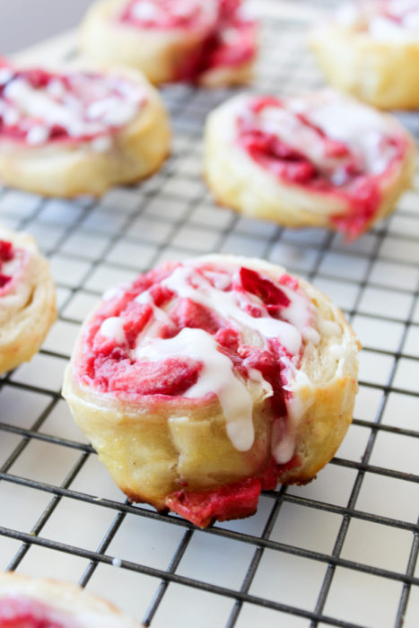 Cranberry Apple Pinwheels - Horses & Heels