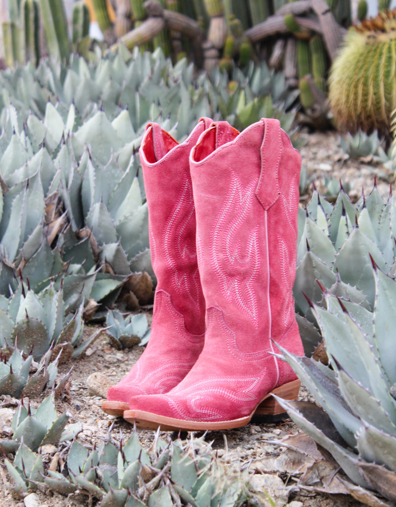 pinks boots