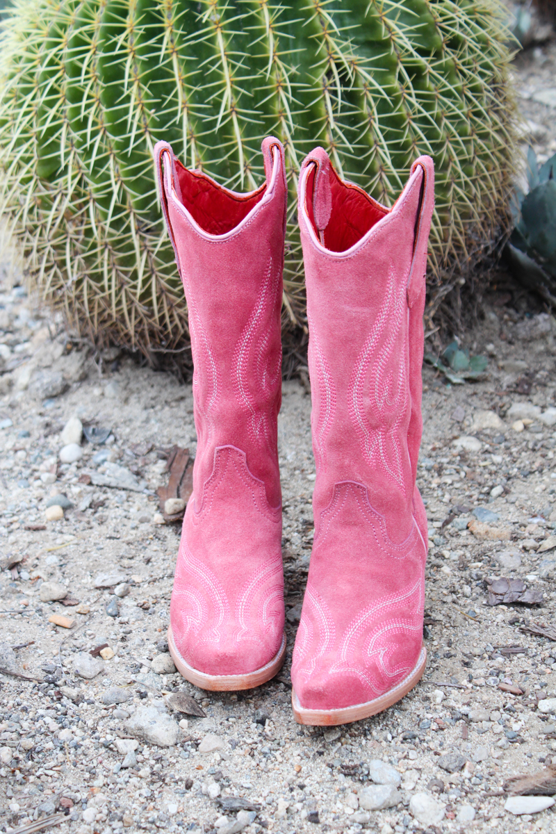 The best pink cowboy boots ever!