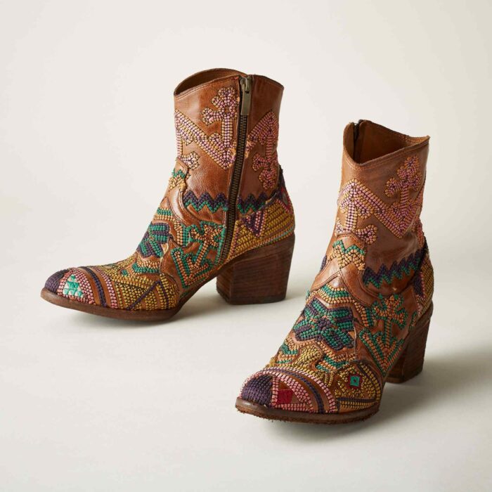 12 Pairs of Cowboy Boots for Fall - Horses & Heels